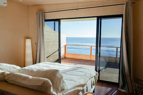 Successful Airbnb property: Oceanfront Design House + Hi-Fi & Sunset Deck / 1 in El Sauzal De Rodríguez