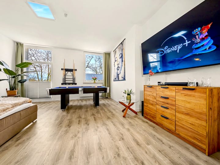 Shiny Loft Für Bis Zu 14|sauna|billiard|3 Bäder - Nürnberg