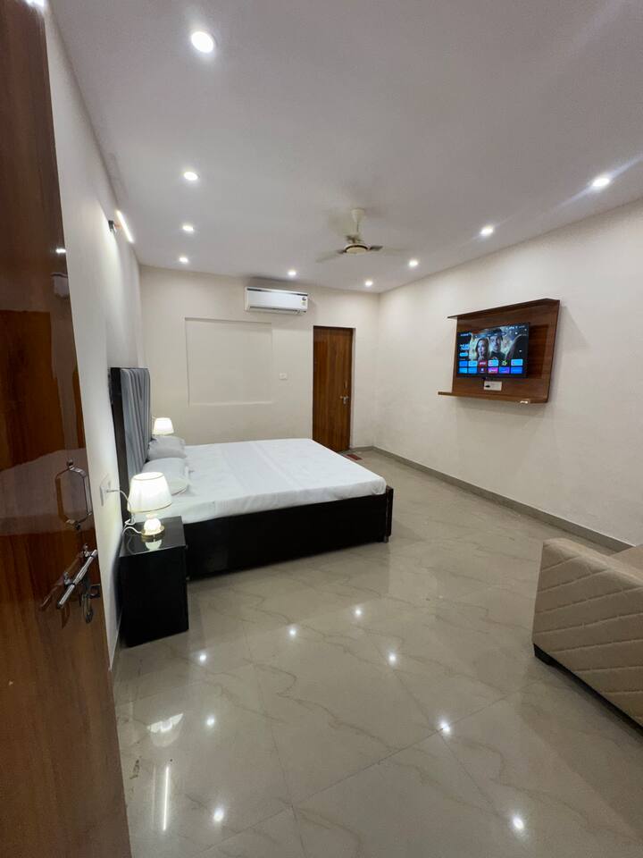 Jj Resiidency | Cozy Rooms| Perfect Getaway" - 노이다