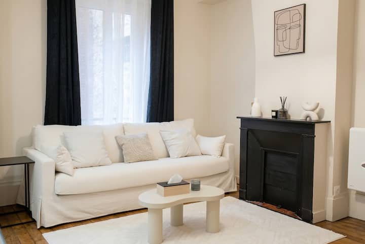 Appartement Lumineux - Gare à 1 Min à Pied - Noisy-le-Sec