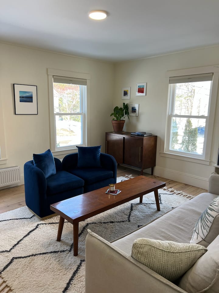 Sunny Village Townhouse - Camden, ME