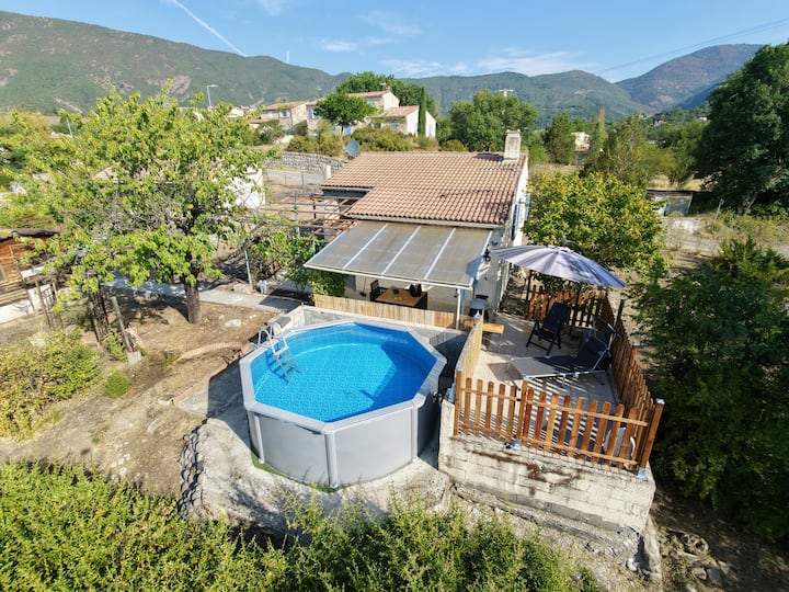 Maison Avec Piscine Et Vue Montagne, Le Brusquet - Digne
