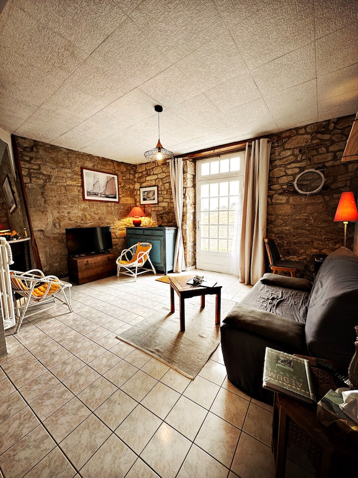 Maison Du Douanier Dans Petit Chemin Privé - Carnac