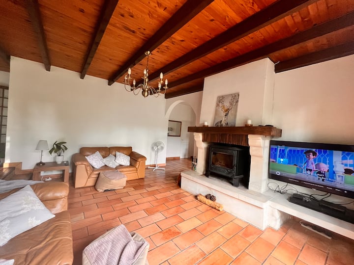 Family Home With Heated Pool & Private Garden - Cognac