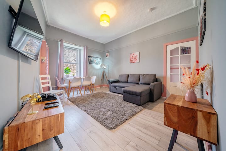 The Edinburgh Thistle • Sleep 5, City Centre! - Edinburgh