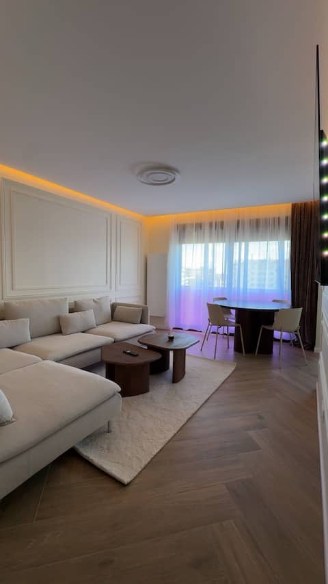 Propriété Airbnb réussie: Stylish apartment in Nancy with private parking. à Nancy