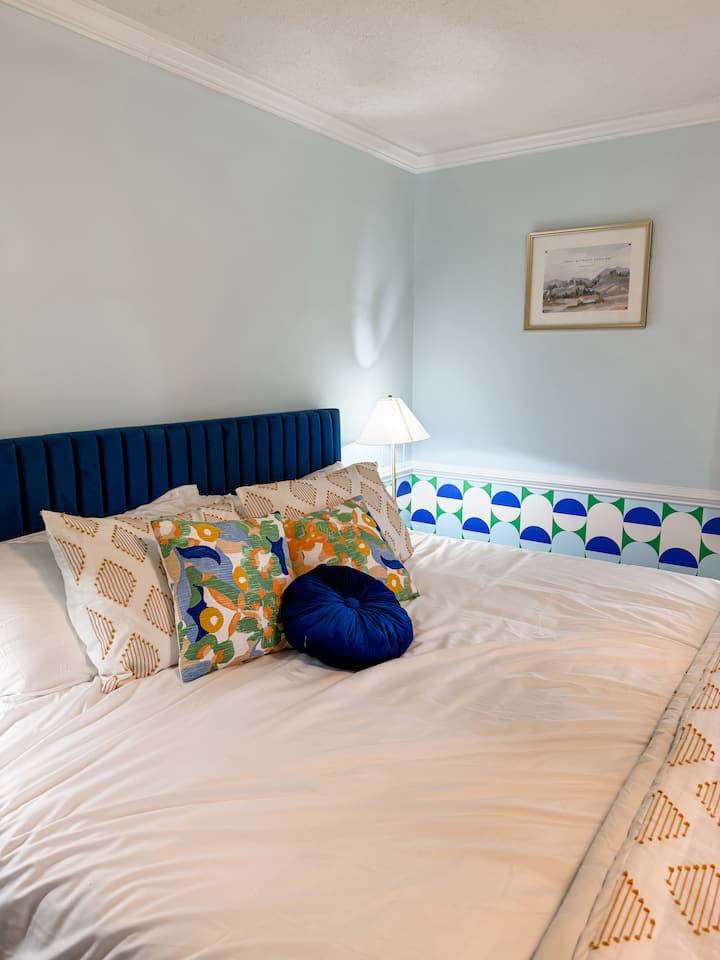 Bedroom 3 — The Joyful Escape