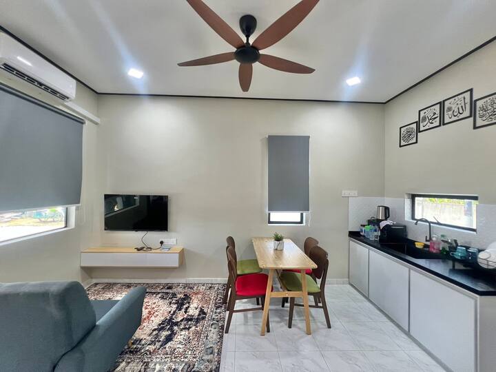 Rumah Aya, Homestay Baansuan With Pool - Kaki Bukit