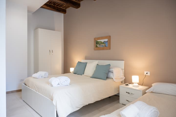 Casa In Centro Città Donna Sofi - Naples
