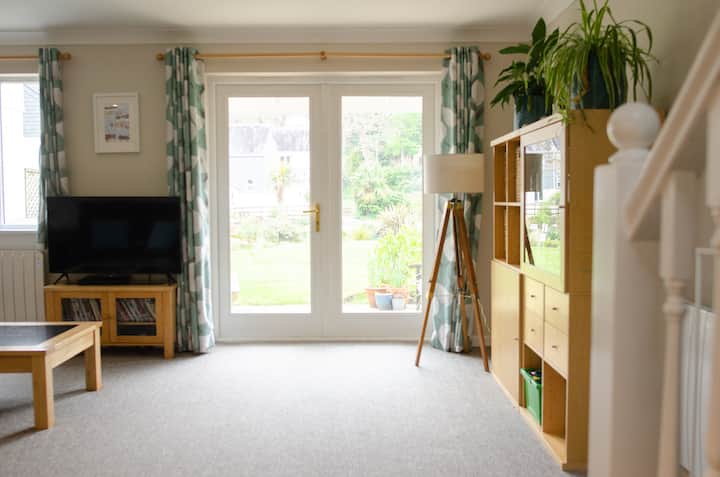 2 Bed In Beautiful Gardens - Pool & Tennis Court. - 펜린