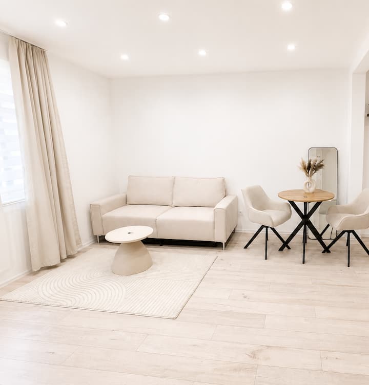 1-zimmer-wohnung Mit Balkon Direkt Am Marienplatz - Stuttgart