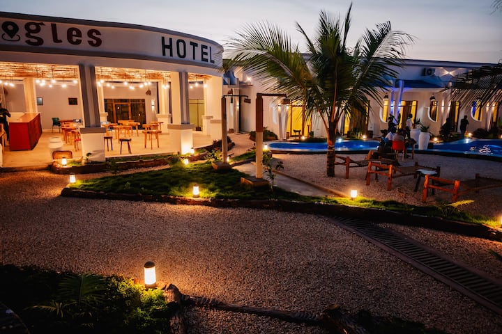 Google Hotel, We Are Happy To Well Come You. - Zanzíbar