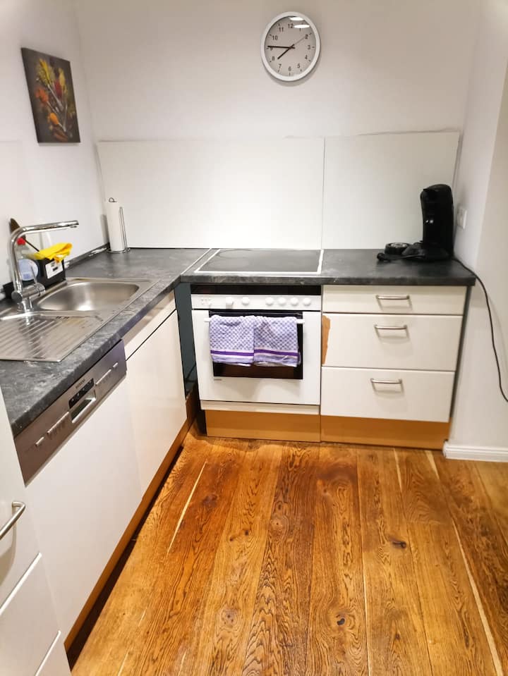 Modern Apartment For 10 | Wifi | Parking | Kitchen - Buxtehude
