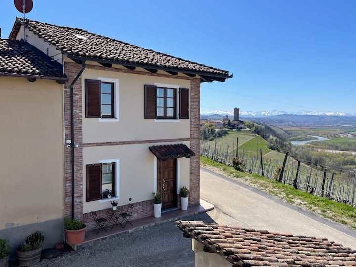 Liber Barbaresco House - 알바