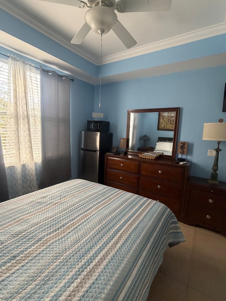 Studio Close To The Beach & Restaurants - Bonita Springs, FL