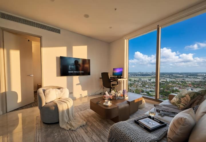 Luxe 2br/2ba King Bed With Views, Pool, Spa, Sauna - Parramatta