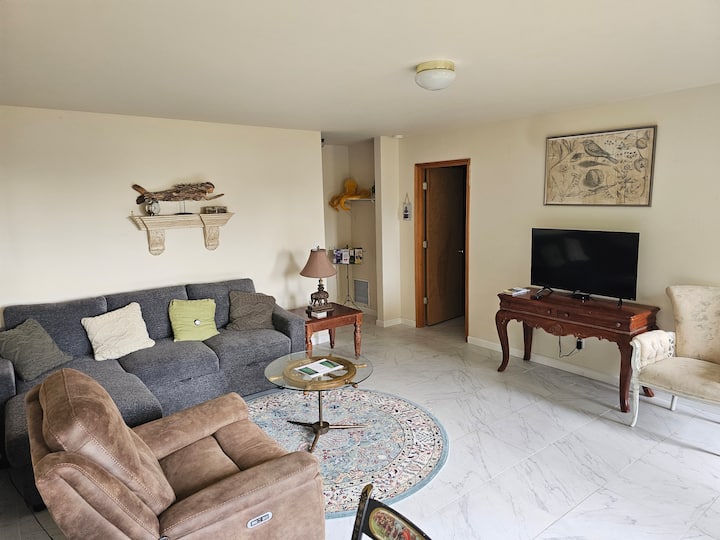 Awesome Sequim Bay View In Forest - Sequim, WA