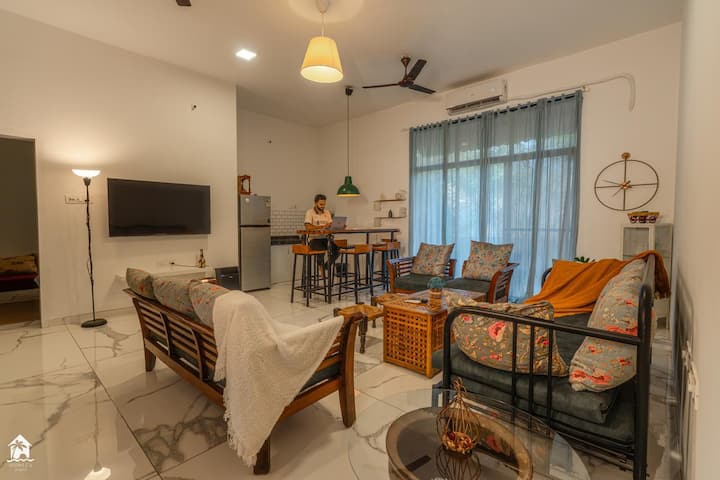 Twinvilla-2pools2gardens1lawn1terrace Basement Bar - Matheran