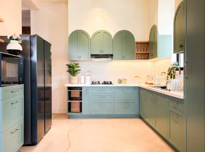 Full kitchen image 1