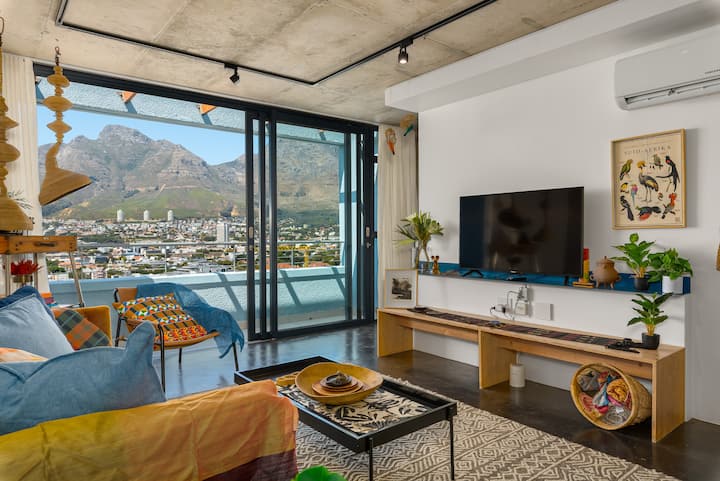 Stunning 2 Bed Apartment | Table Mountain View - Cape Town