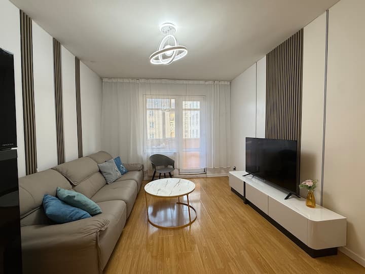 Cozy Sunlit 1-bedroom Apartment Near City Center - Ulaanbaatar