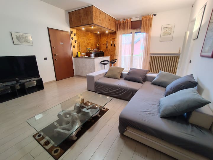 Jacuzzi Lounge Near Equieffe, Malpensa E Rho Fiera - Busto Arsizio