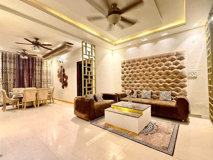Crown - Luxurious 4bhk Apartment By Modern Haven - Jaipur