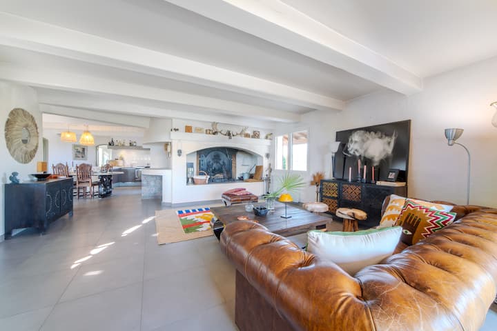 Elegant Camargue Retreat Near Beaches & Village - Saintes-Maries-de-la-Mer