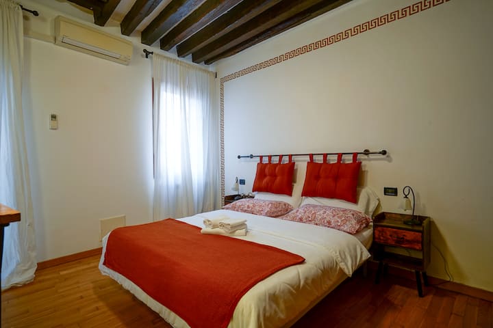Residenza Dondel - Biennale/5 Minuti Da San Marco - Venetsia