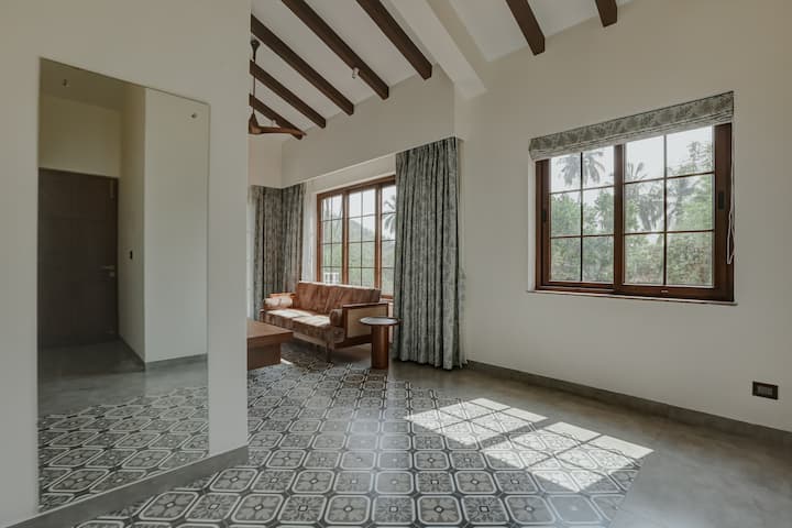 Living room image 1