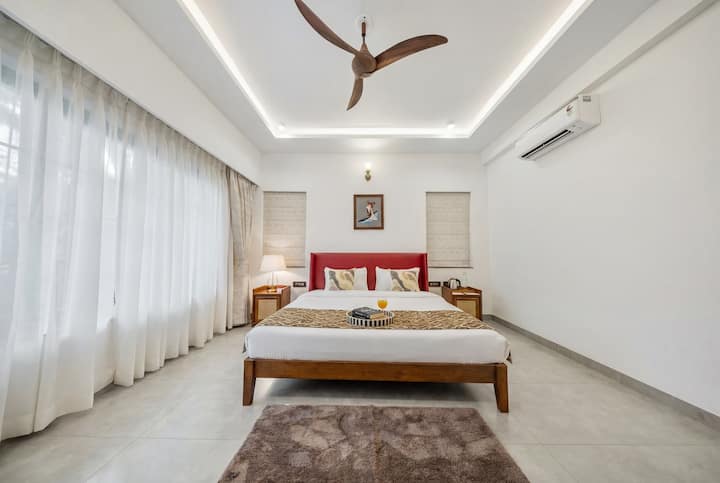 Bedroom 1 image 1
