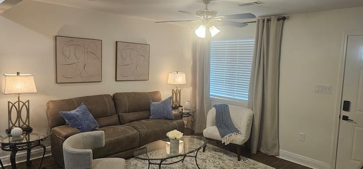 Serene Sanctuary: Light-filled, Calm & Cozy - Lake Fields, LA