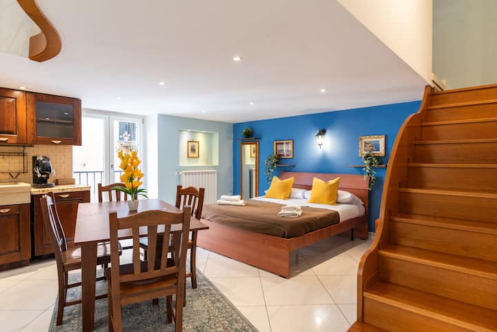 Toledo Loft [Grazioso Appartamento Storico] - Naples