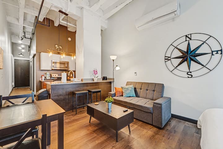 Chic Downtown Detroit Loft | Walk Everywhere! - 底特律