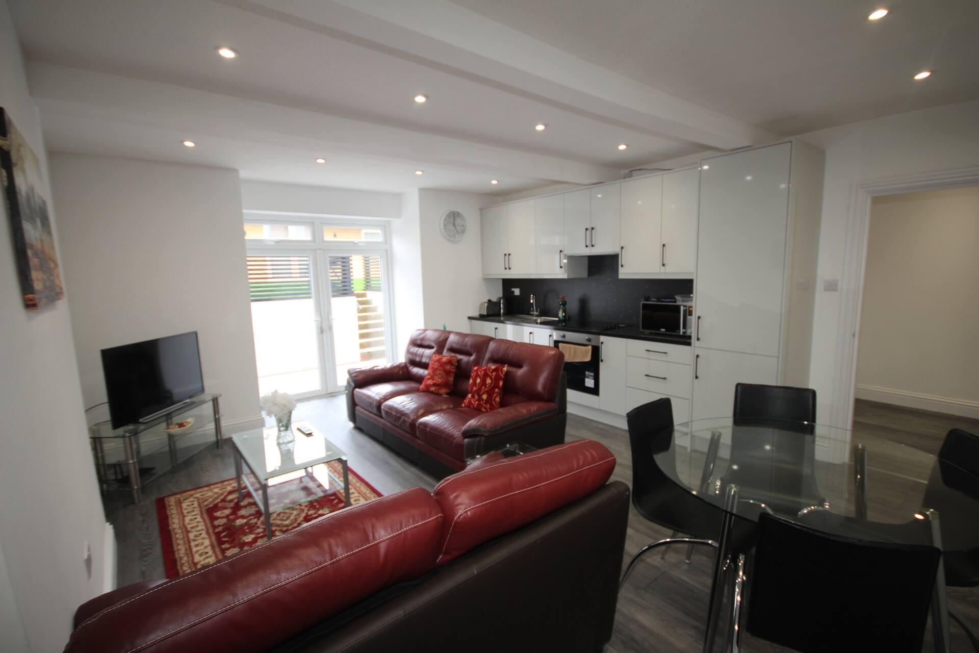 Osterley Place - Apt B