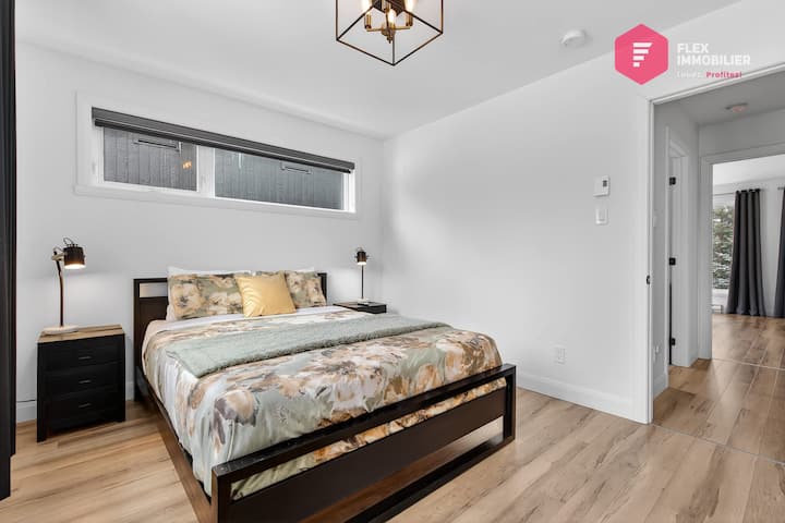 Bedroom #2 with comfortable queen-size bed + walk-in closet
