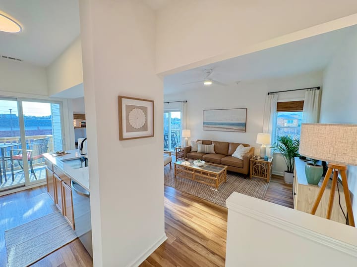 Island Breeze - Beachside Condo With Pool! - Kill Devil Hills, NC