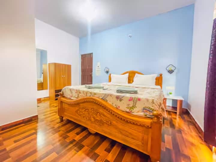 Bedroom 3 image 1
