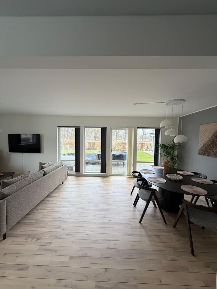 Modernt Hus För 8 Gäster | Nära Väla & Helsingborg - Helsingborg