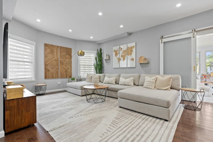 Large 6 Bedroom Worldcup Home Minutes To Metlife - New Jersey