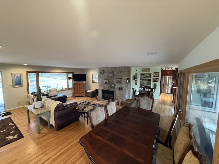 Cheyenne Mountain Home, Steps From Broadmore West - 콜로라도스프링스
