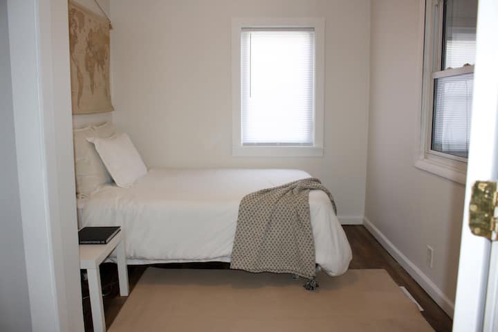 Dormitorio completo en la primera planta.