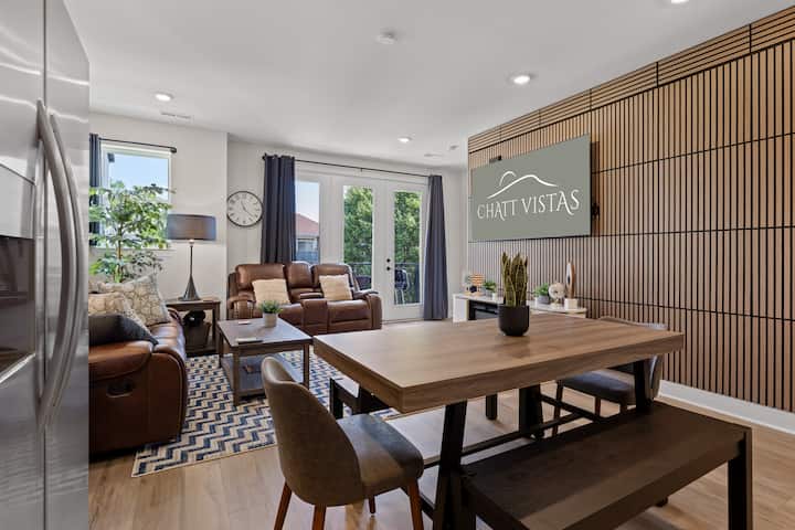 Chattvistas|modern Family Townhouse|3bd3bt|slps 6+ - Chattanooga