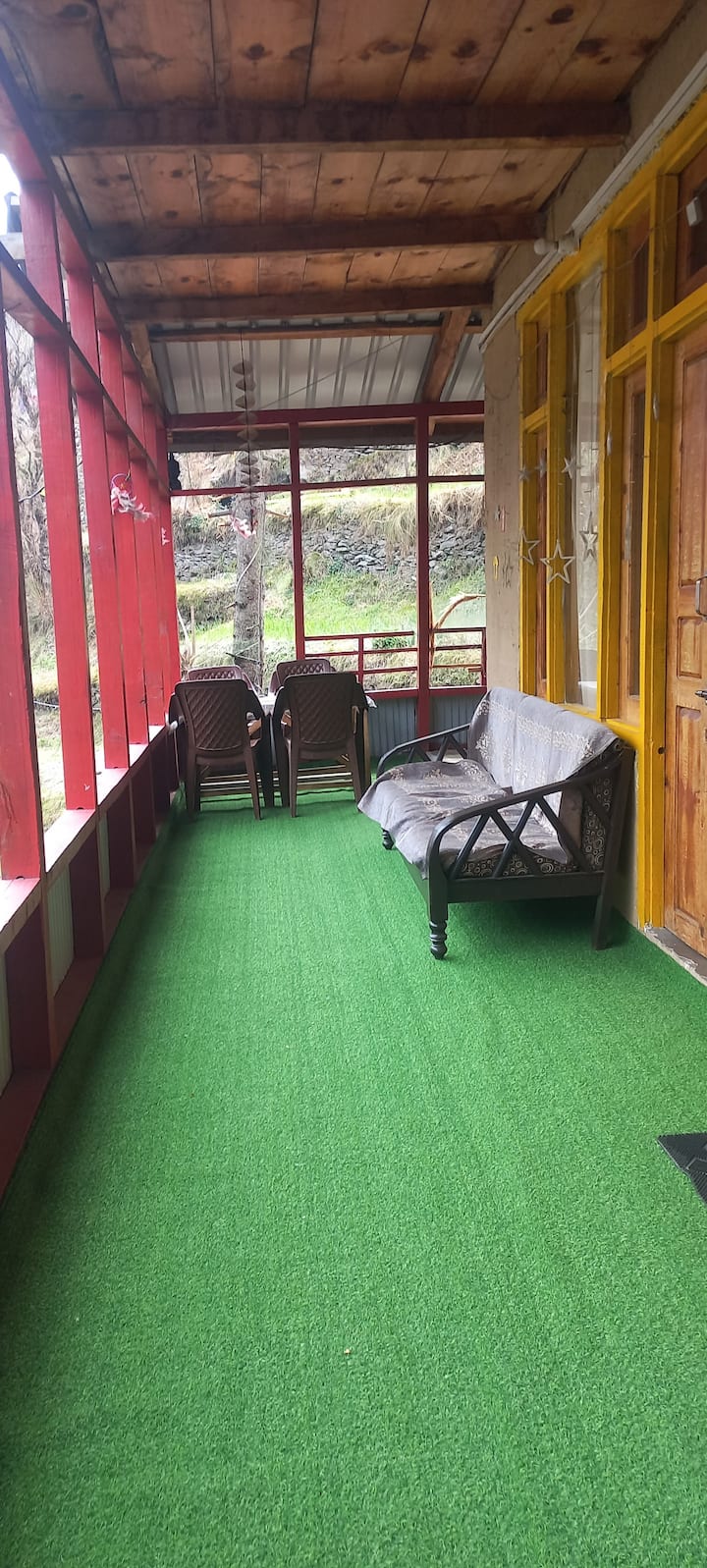 Skytouch Mud House Cottage - Jibhi