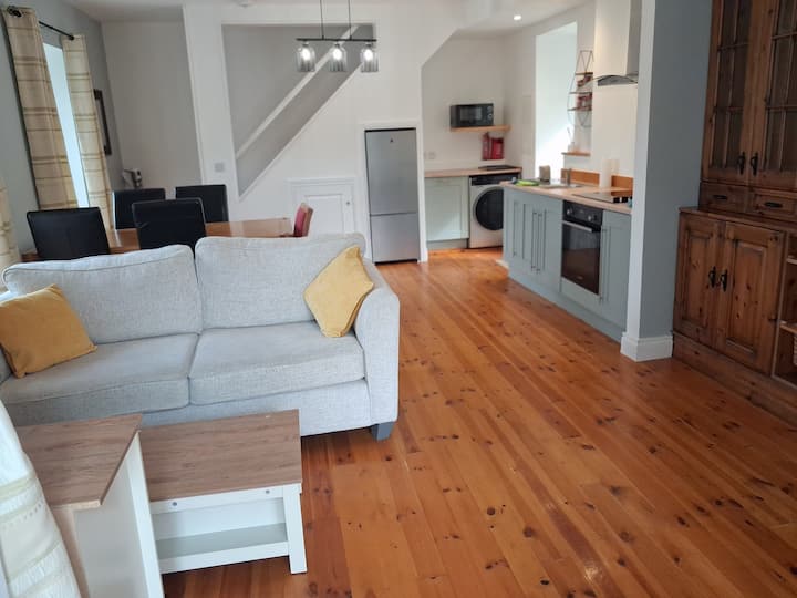 Beautiful Quiet Town Centre Location. - Irland