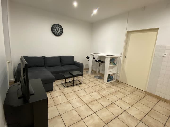 Jolie Appart. Centre-ville - Parking- Wifi - Le Creusot