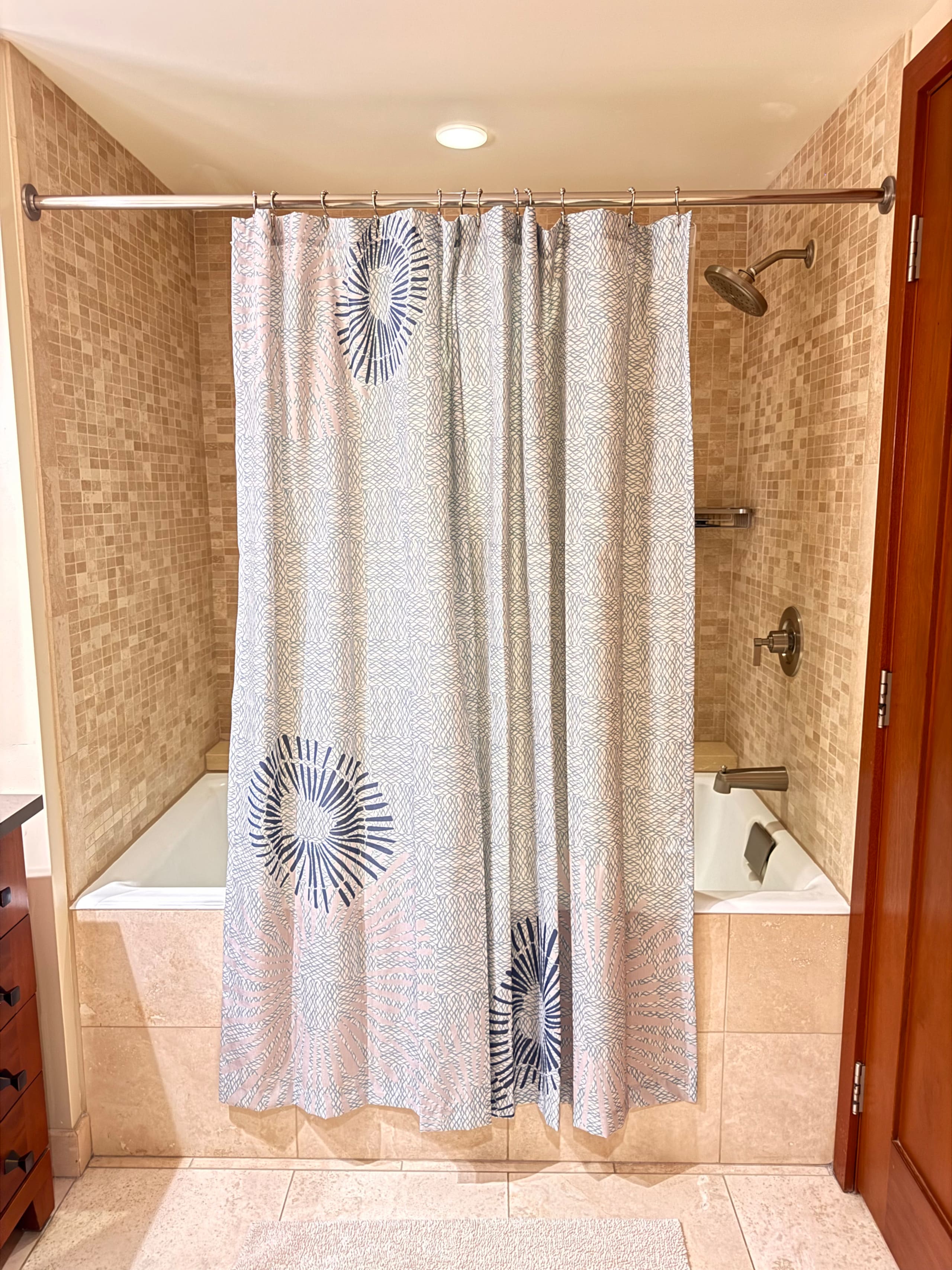 Condo in Kapolei · ★4.94 · 3 bedrooms · 5 beds · 3 private baths - Image 10