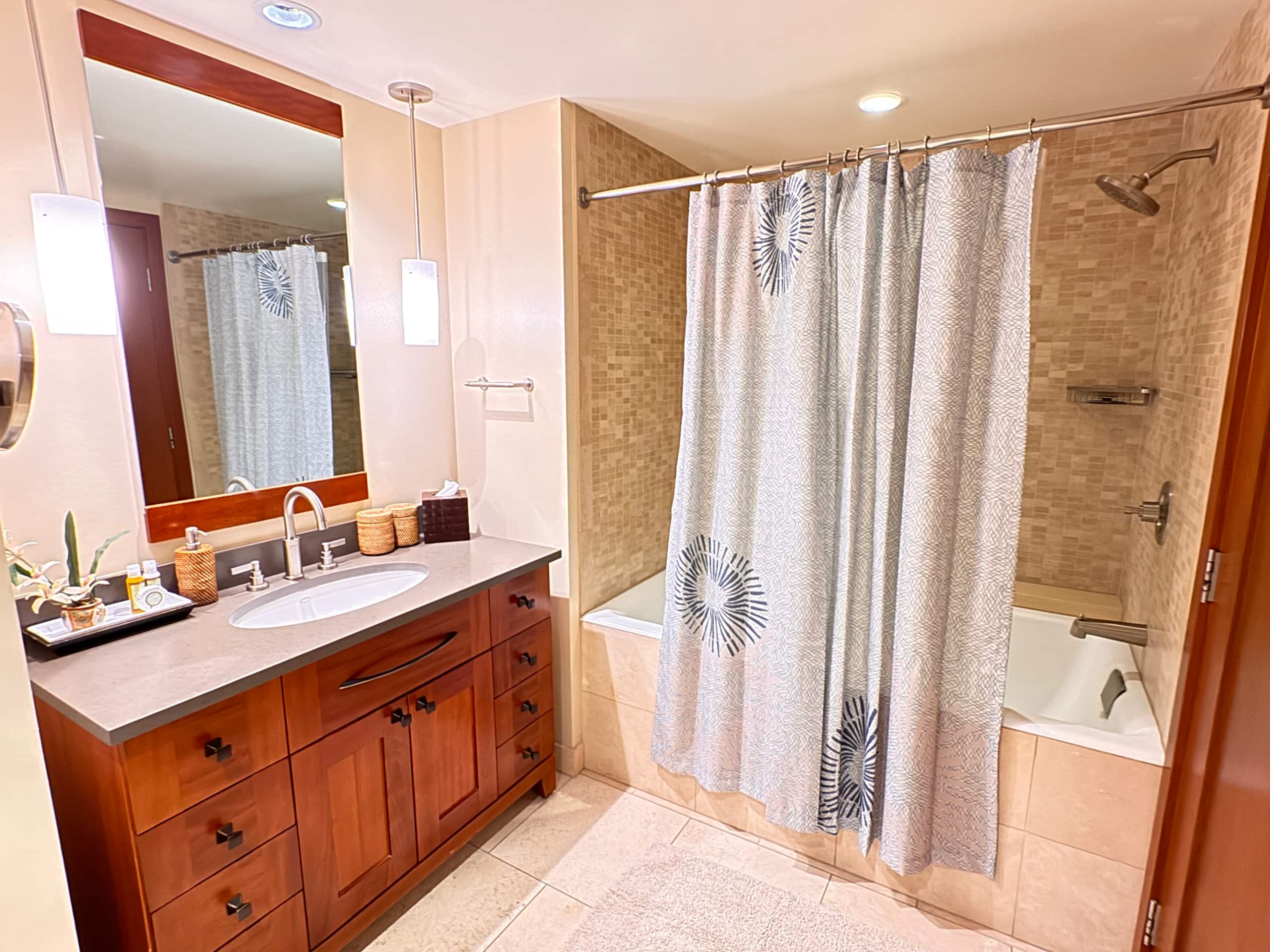 Condo in Kapolei · ★4.94 · 3 bedrooms · 5 beds · 3 private baths - Image 9