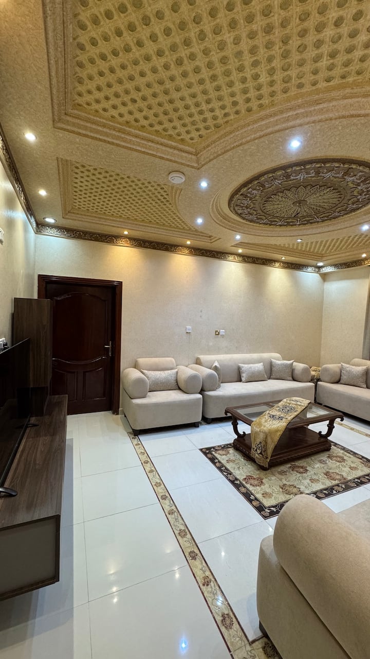 شقة من غرفتين وصالة مع دورتين مياه ومطبخ - Medina, Saudi Arabia