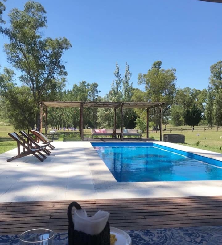 Chacra Amplia Con Pileta Y Parque Ideal Para Grupo - Provincia de Santa Fe